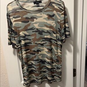 Forever 21 Camouflage Short Sleeve Tee